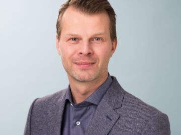 Portrait of dr. R. Duivenvoorden